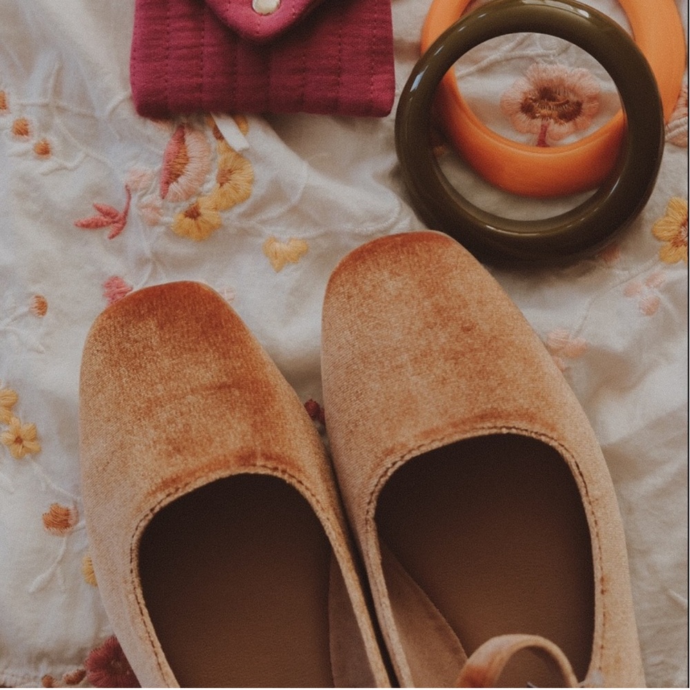 Universal Thread Amala Flats with Ankle Strap and Rounded Toe